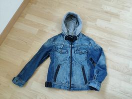 Coole Jeansjacke Junge Gr. 128