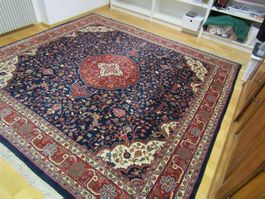 Teppich (Orientteppich?)                             (Nr.18)