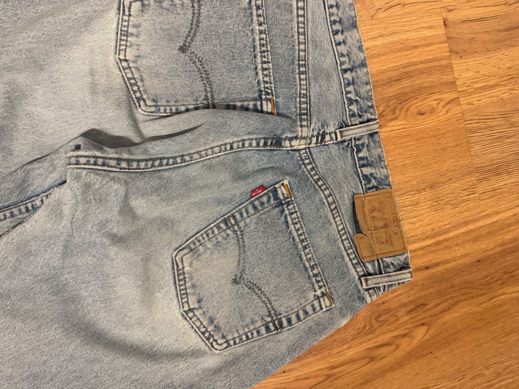 Levi's Jeans: Jeans Lewi's, Gr 31t Fit – Gebraucht aus Allschwil von Magoobasel 2