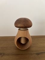 Holz Nussknacker pilzform 