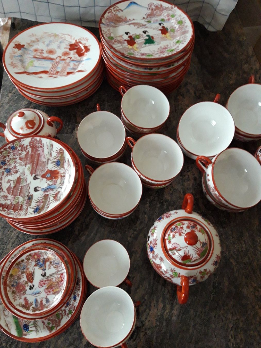 Set di piatti: Vitage Japanische Tee set 19 Teilig – Nuovo (secondo la descrizione) da Rorschach venduto da efd_fb6s 1