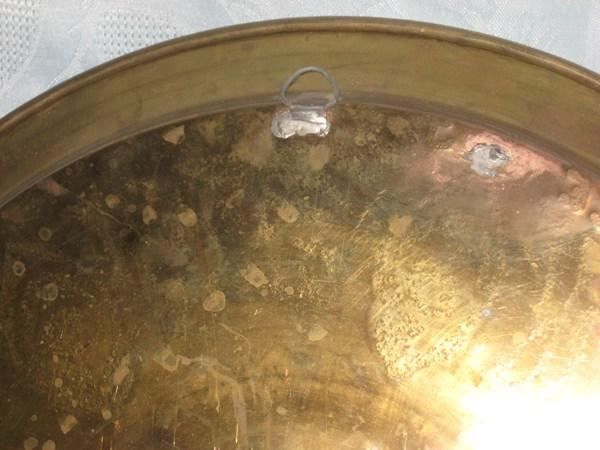 Assiettes: GROSSER   BLECH   TELLER   AUS    TUNIS – D'occasion à Uster par flocke1 3