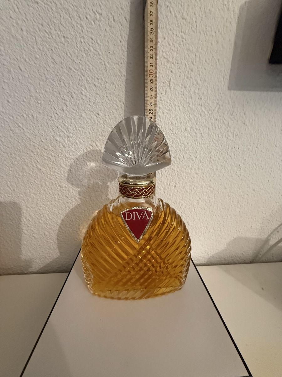 Flaconi: Diva ungaro factice vintage – Nuovo (secondo la descrizione) da Lausanne venduto da Tounitz
