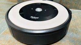 iRobot Roomba e5 Series Inkl. Ladestation (Fehler11)