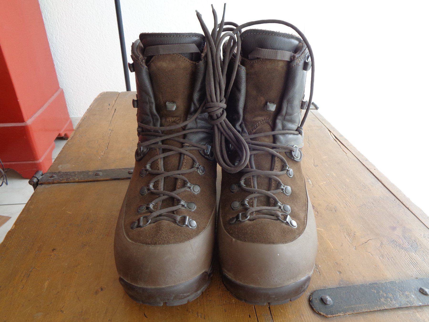 Meindl Scarpe da uomo: CH-Armee Trekkingschuhe/Gebirgschuhe KS 19 s – Usato da Schindellegi venduto da schelten2019 1