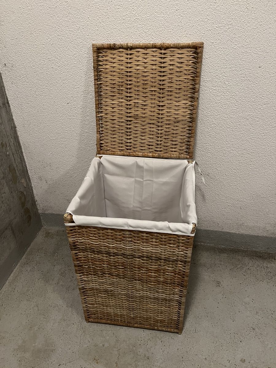 Ikea Paniers à linge: Branäs Wäschekorb – D'occasion à Zollikofen par timuster94 1
