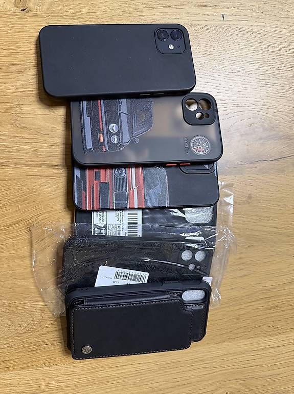 Telefoni cellulari / Smartphones: iPhone 12 schwarz 128GB  – Usato da Rebstein venduto da lave 4