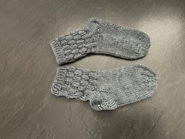 Handgestrickte Kindersocken Gr. 27/28 Fusslänge 16 cm