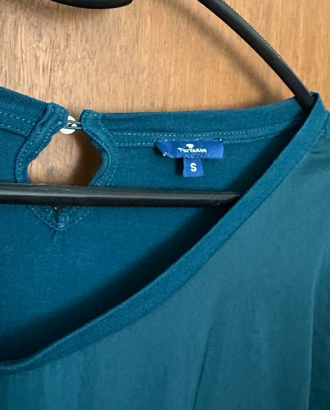 Tom Tailor T-shirt: Locker elegantes Shirt von Tom Tailor – Usato da Maienfeld venduto da bumble-bee888 2
