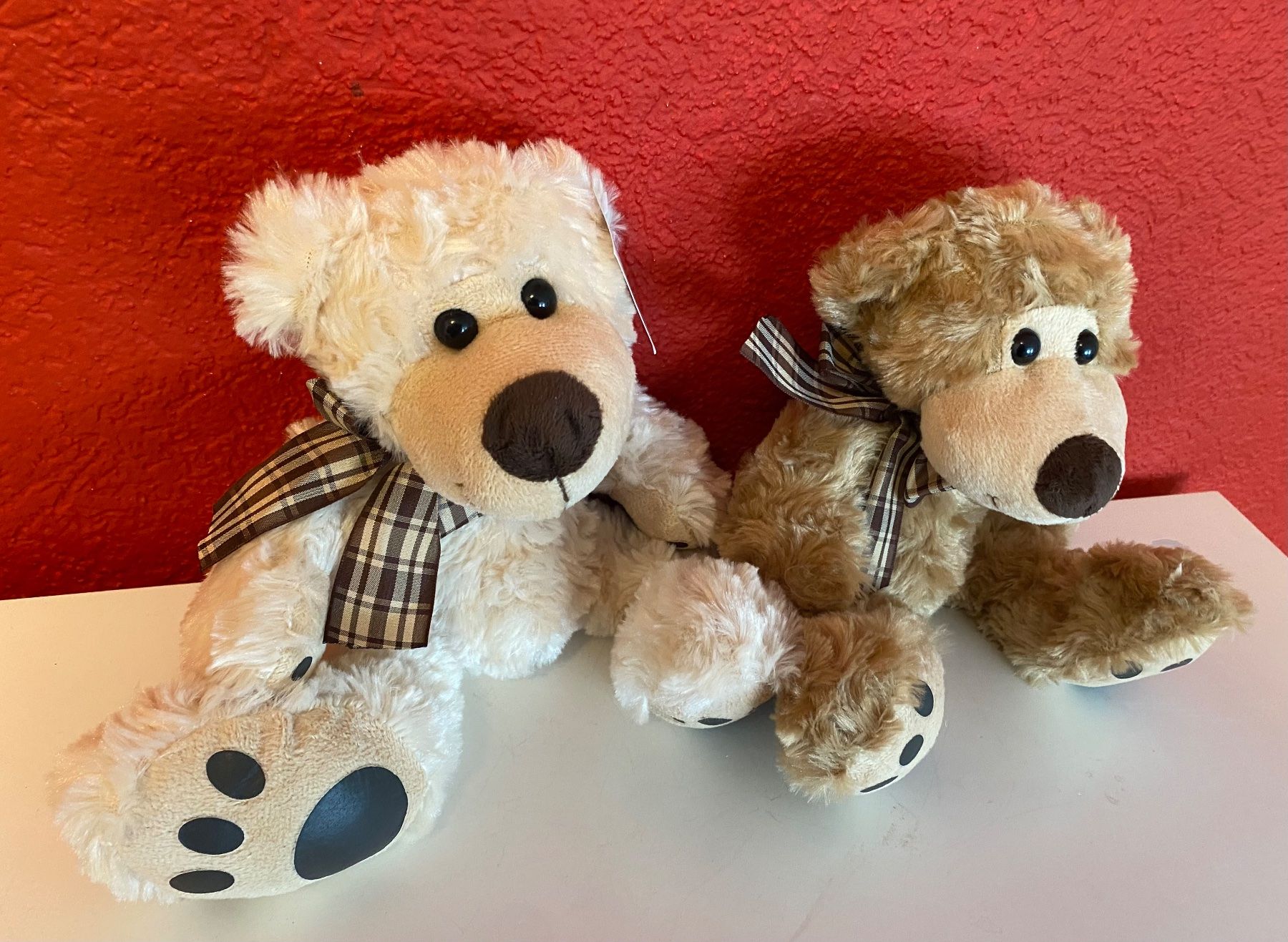 Giocattoli: 2 süsse Teddybären mit Schal, neu – Nuovo e nell'imballaggio originale da Zäziwil venduto da meri79. 2
