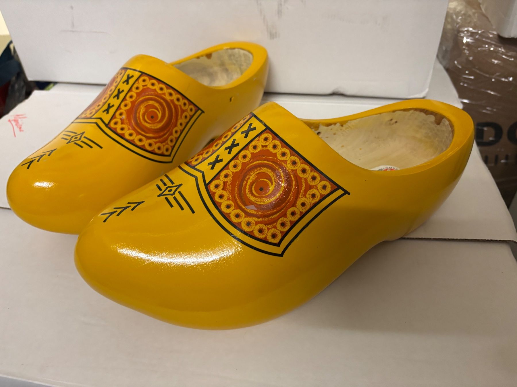 Scarpe da uomo: Dutch Farmer Clogs Yellow – Usato da Glattpark(Opfikon) venduto da N.Naumkin