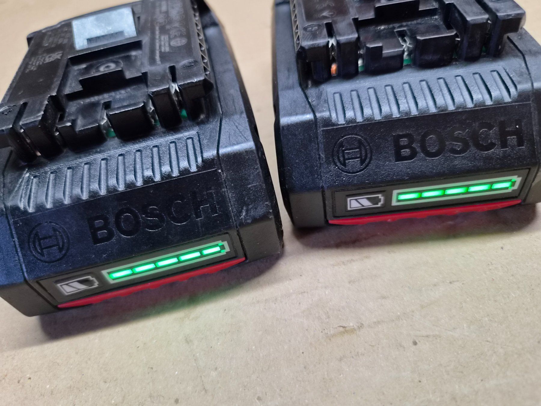Bosch Akkus: 2 Bosch Akkus 18V 4Ah Procore gebraucht – Gebraucht aus Reutigen von beore