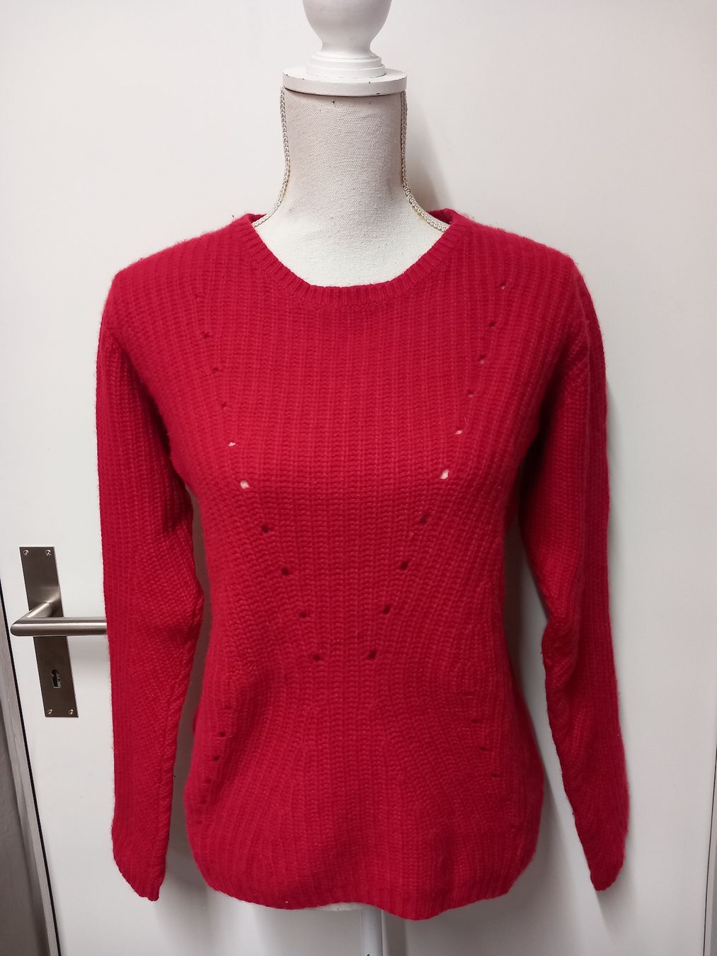 Maglioni & Felpe: Kashmir Pullover Premium Essentials Gr.S rot – Usato da Gwatt (Thun) venduto da umwelt-brocki 1