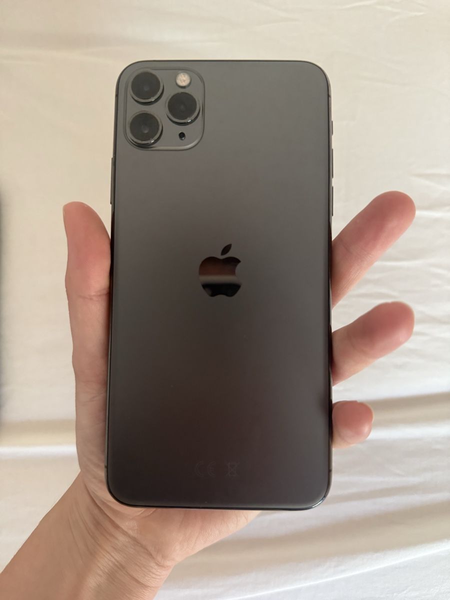 Apple Portables: iPhone 11 Pro  – D'occasion à Basel par zuchetti 1