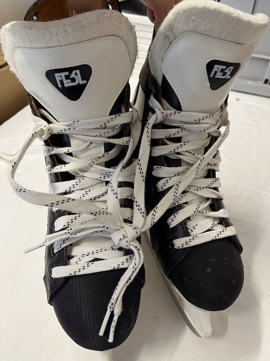 Patins à glace: FESL Eishockeyschlittschuhe Gr. 41 – D'occasion à Hinteregg par Ampfani 3