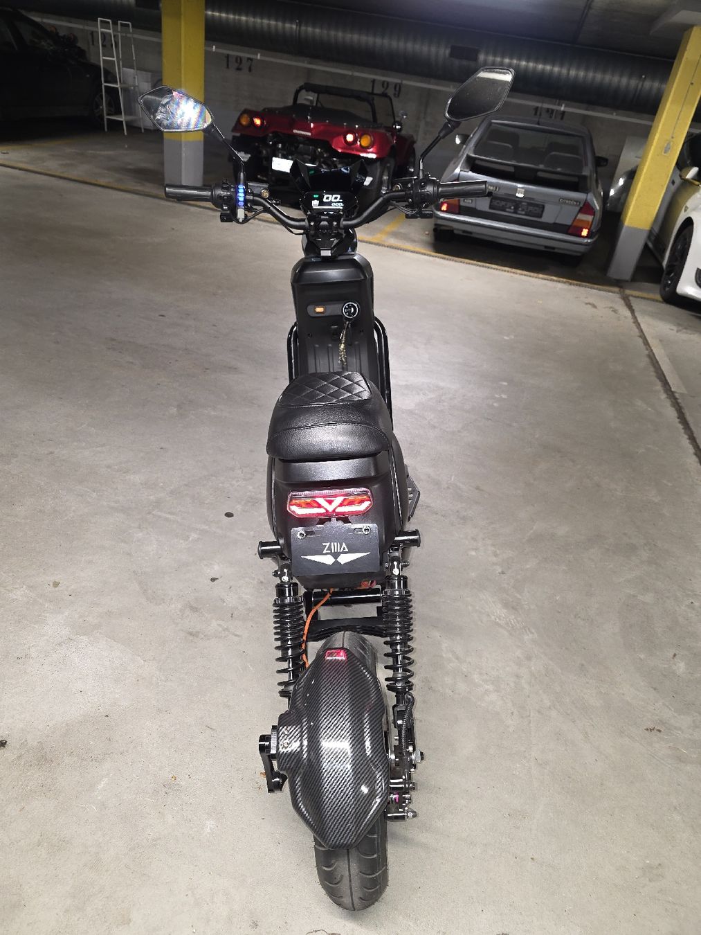 Veicoli elettrici: Zilla A-Bot E-Scooter - Top Zustand - Wenig Kilometer! – Usato da Birsfelden venduto da Daffy-Lutz 3