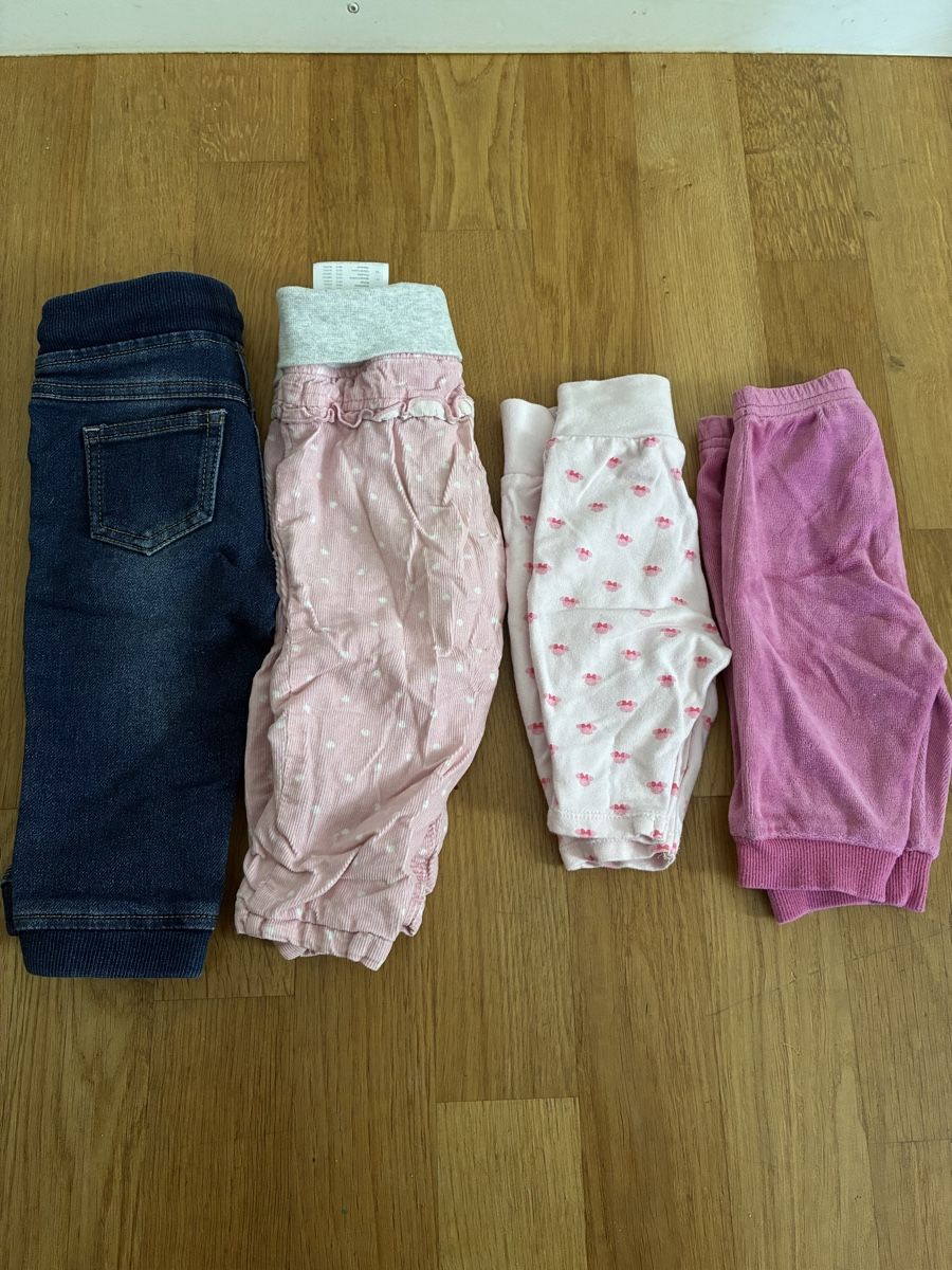 Pantalons: Kinderhosen Gr 62 – D'occasion à Ostermundigen par charmink