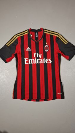 Maillot AC Milan Adidas, taille S, parfait état!