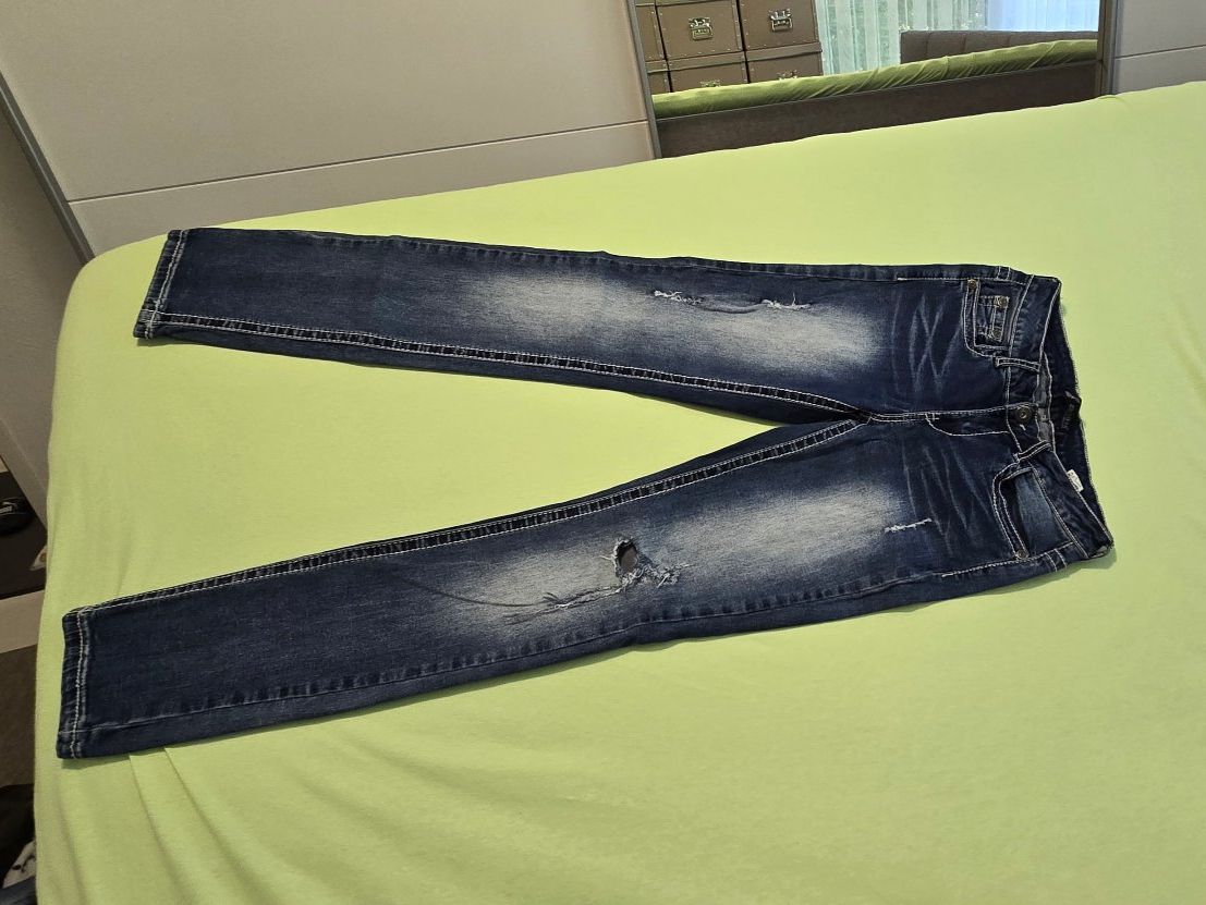Jeans: Jeans Hose Damen Grösse 36 – Gebraucht aus Chur von Mikymiki 2
