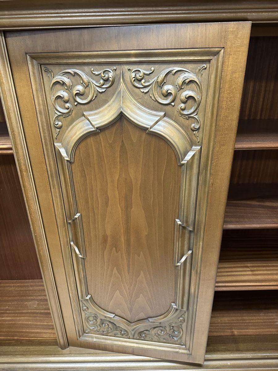 Kommoden: Grosses Stilmöbel-Sideboard / Anrichte (Klassischer Stil) – Gebraucht aus Oberhasli von burkhben 3