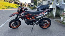 KTM SMCR 690