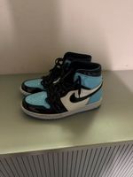 Jordan 1 Retro UNC Lackleder Gr. 42