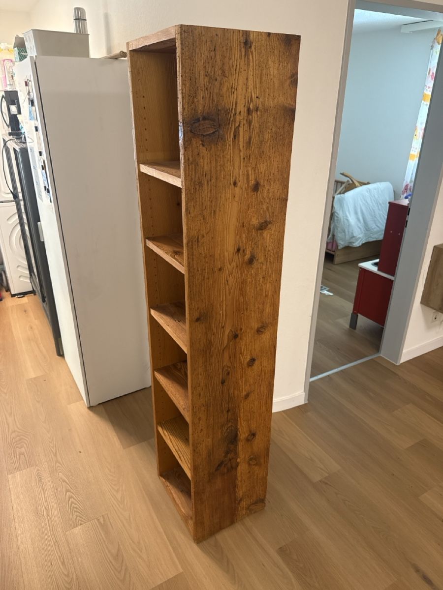 Scaffali: Massives Holzregal 5 Bretter, rustikal – Usato da Bischofszell venduto da McLuca81 1