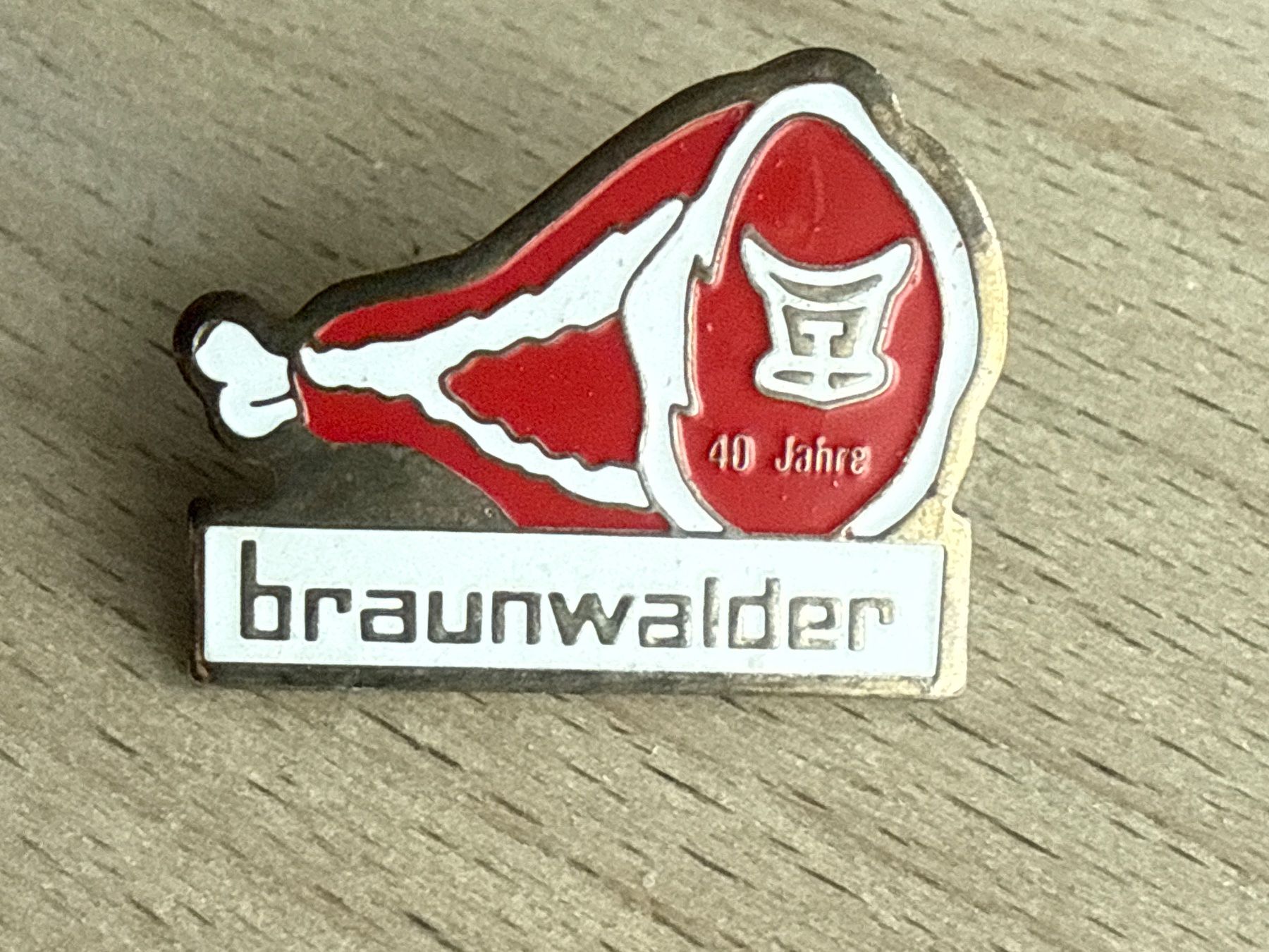 Placchette & Badge: Pin  Braunwalder  40 Jahre – Usato da Glattbrugg venduto da Schweigmatt