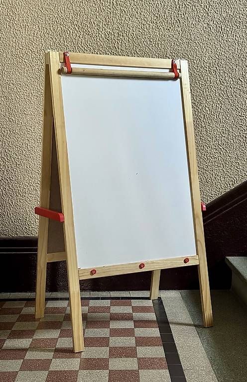 Ikea Lavagne: Tableau noir/blanc IKEA Måla – Usato da Lausanne venduto da huggylesbonstuyaux01