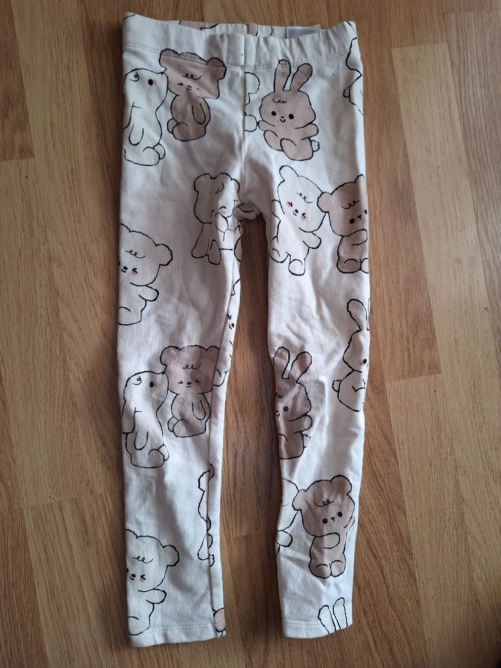 H&M Pantaloni: Hose Gr. 116 mit Bären & Hasen – Usato da Stettlen venduto da CySpocy