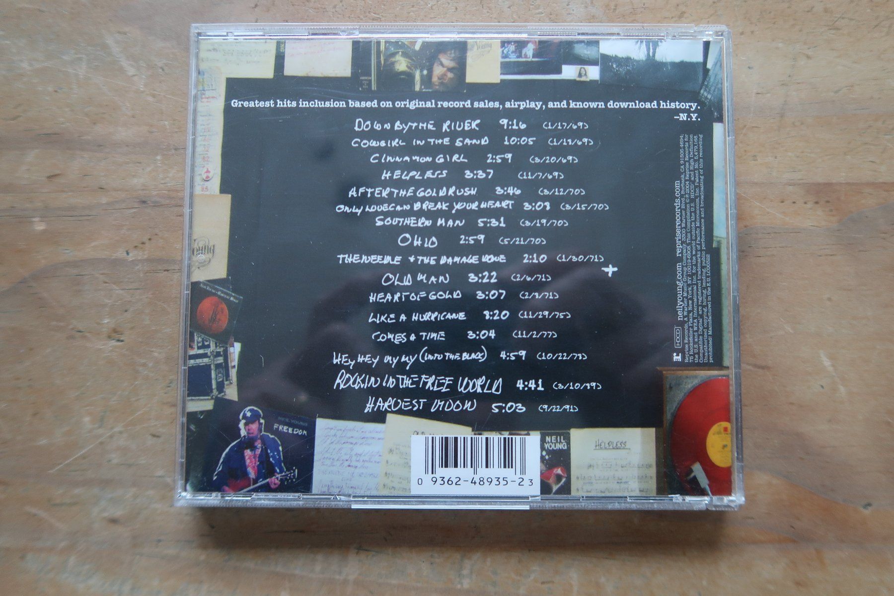 CDs: NEIL YOUNG - GREATEST HITS - CD – D'occasion à Basel par Patiscat 2