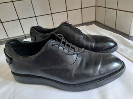 PRADA, CHAUSSURES HOMME. Pointure : 42