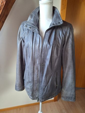 Schicke Damen Lederjacke Gr. 40 Grau
