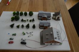 Konvolut Gestaltung Thema "Bergdorf" Spur N