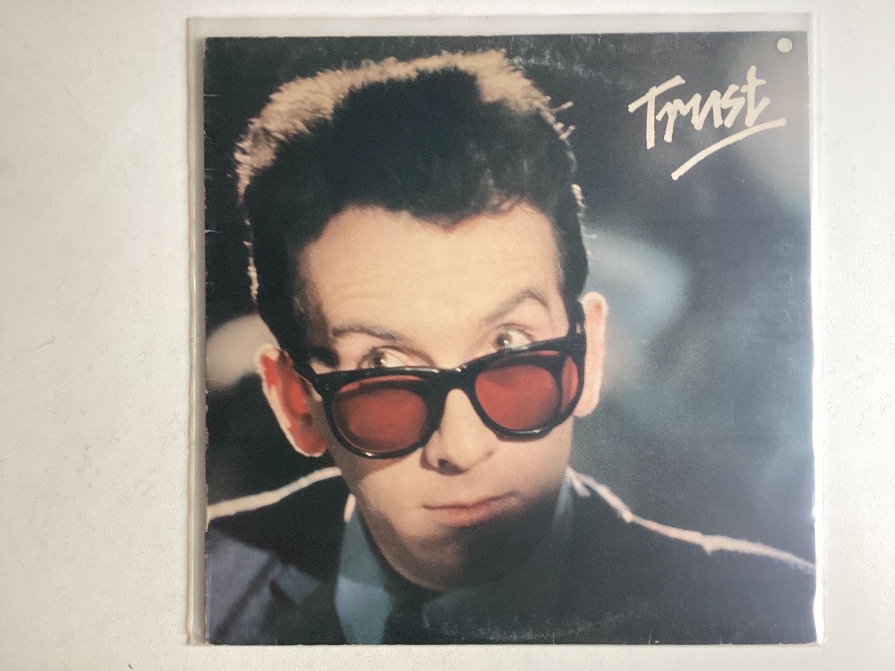 Dischi in vinile: Elvis Costello LP - Trust – Usato da Gutenswil venduto da Hamzian