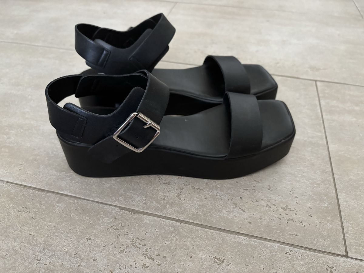 Damenschuhe: Steve Madden schwarze Sandalen  – Gebraucht aus Hunzenschwil von ede_h8tt