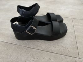 Steve Madden schwarze Sandalen 