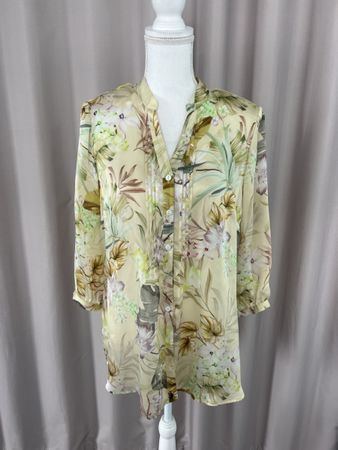 Sommerliche Seidenbluse von Madeleine, Gr. 40/42