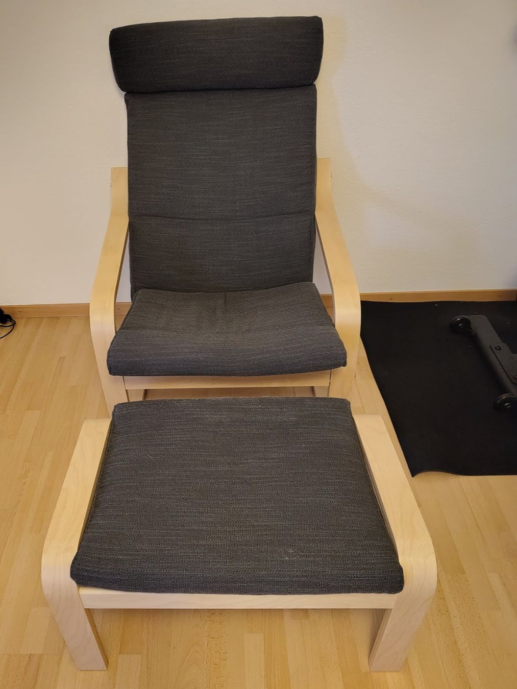 Ikea Fauteuils: IKEA Stuhl und Hocker "Poäng" – D'occasion à Zürich par ChFurmi