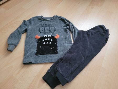 Pyjama flauschig gr. 116