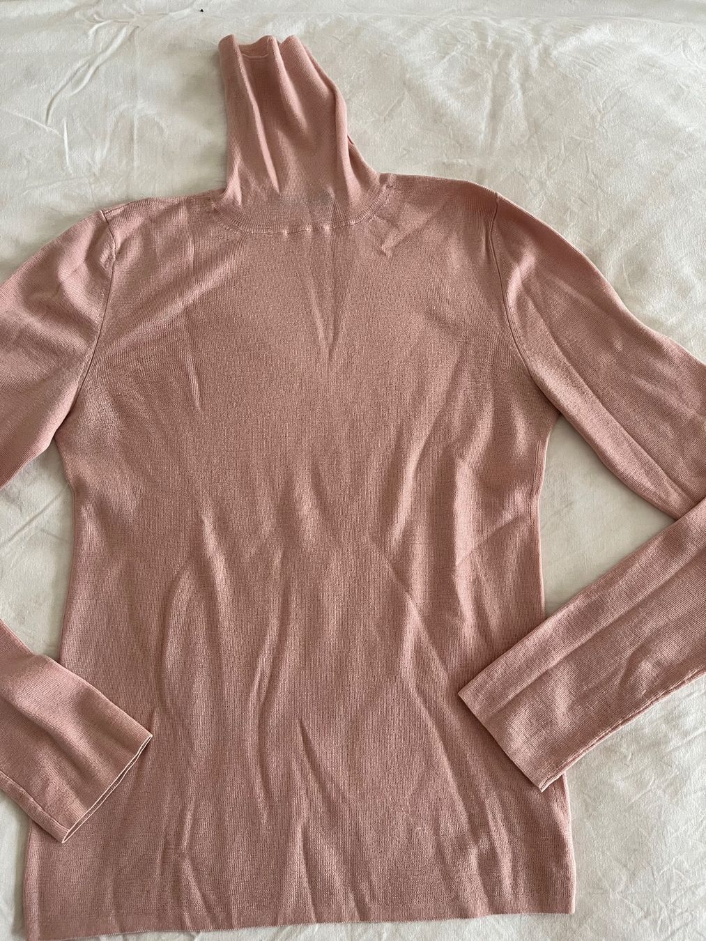 Pullover & Sweatshirts: Rosa rollkragen woll pullover M – Gebraucht aus Aesch BL von shuja01