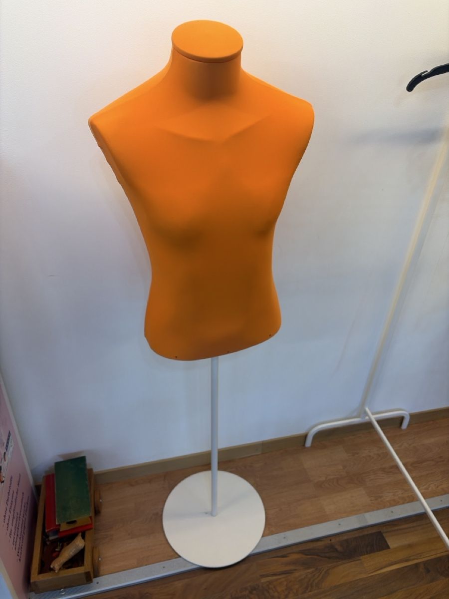 Altro in Decorazioni & Accessori: Schaufenster puppe  – Usato da Füllinsdorf venduto da Rollex
