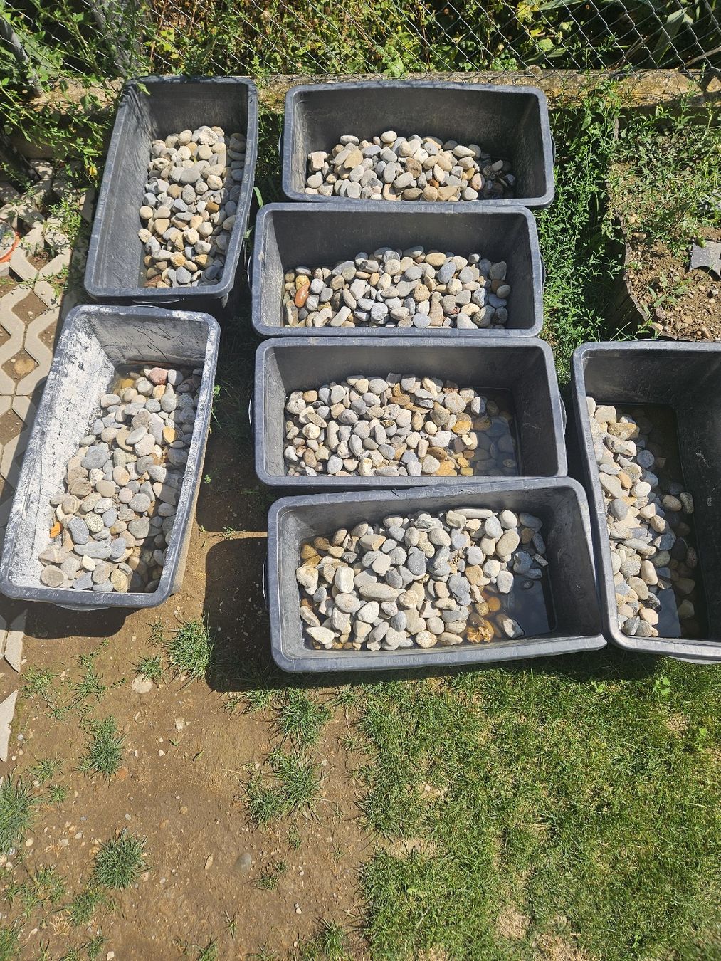 Matériau de remplissage: Stones – D'occasion à Luterbach par Jeye