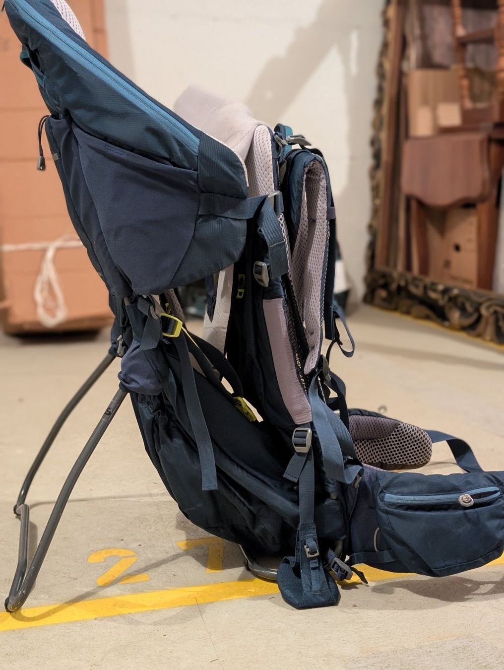 Deuter Porte-bébés ventraux & dorsaux: Deuter Kid Comfort Pro – D'occasion à Adliswil par lucia.asenov