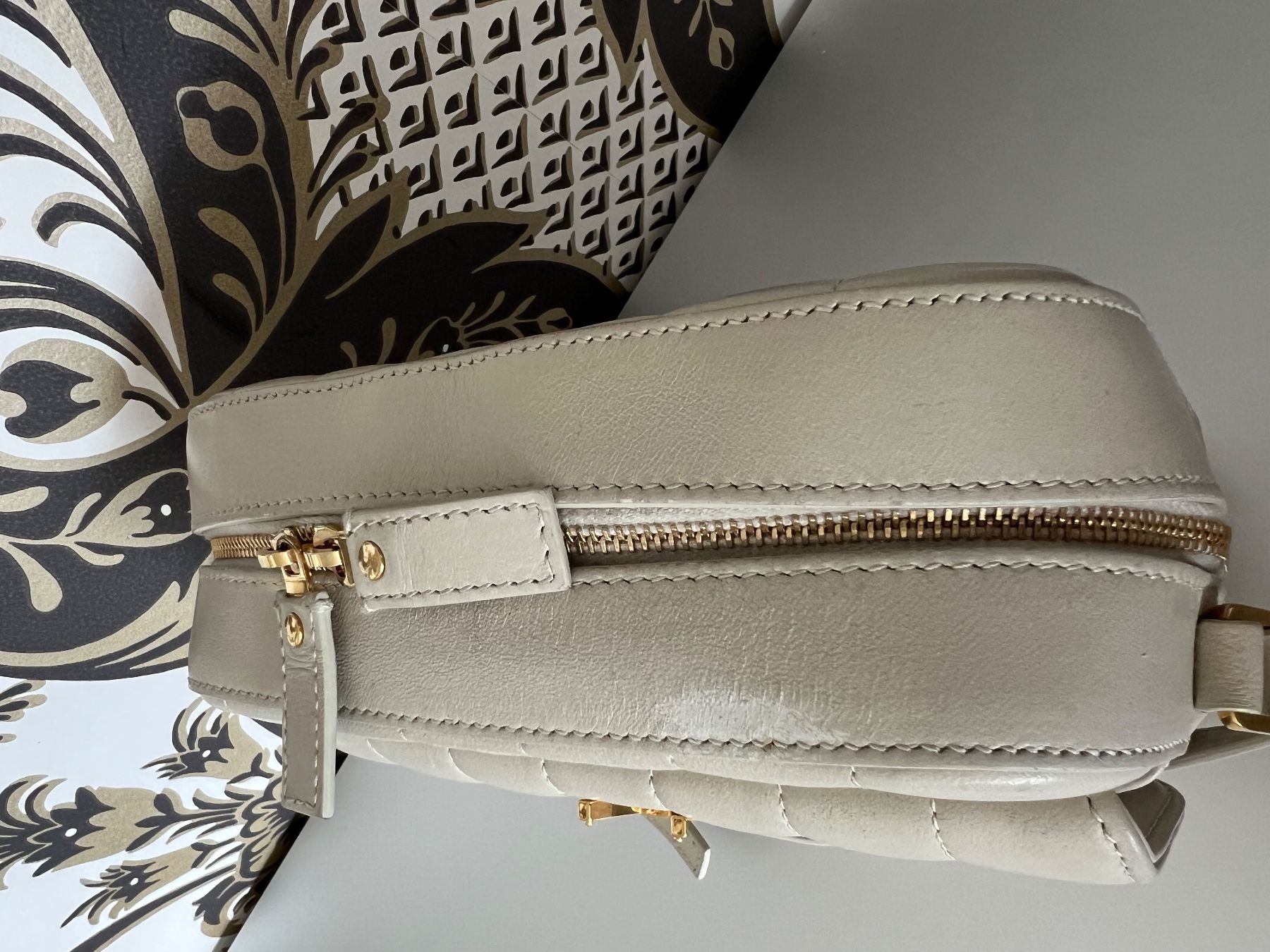 Saint Laurent Borse da donna: Saint Laurent Schultertasche – Usato da Meilen venduto da Sonne66 3