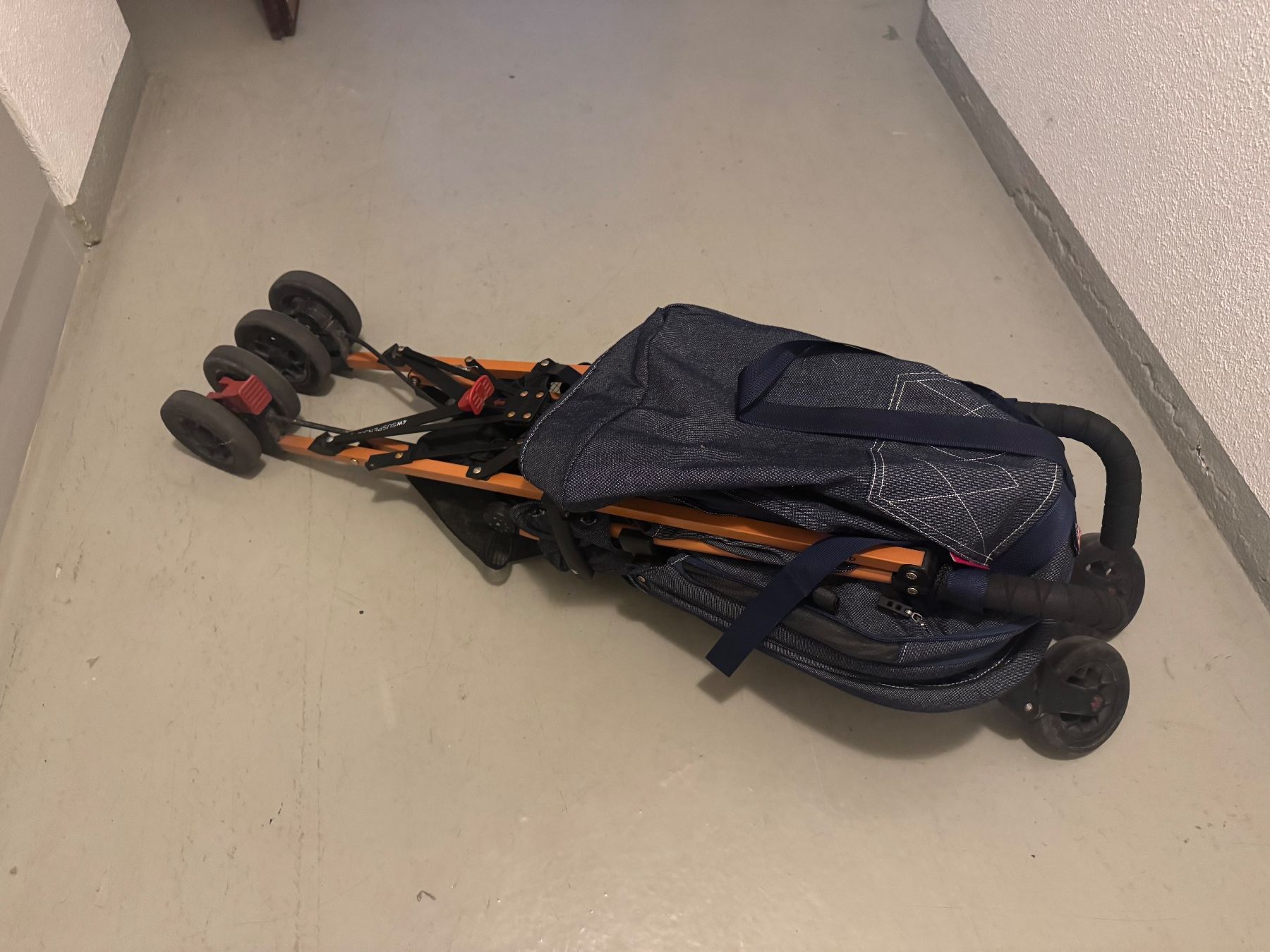 Carrozzine: Maclaren Buggy Jeans – Usato da Kilchberg-ZH venduto da rejfaz 3