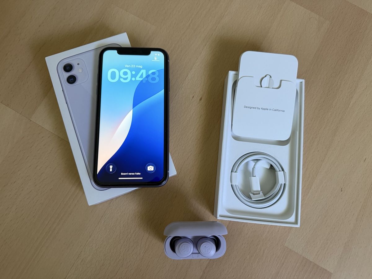 Apple Telefoni cellulari / Smartphones: Wie neu iphone 11 128gb Purple – Nuovo (secondo la descrizione) da Uznach venduto da enrico06 1