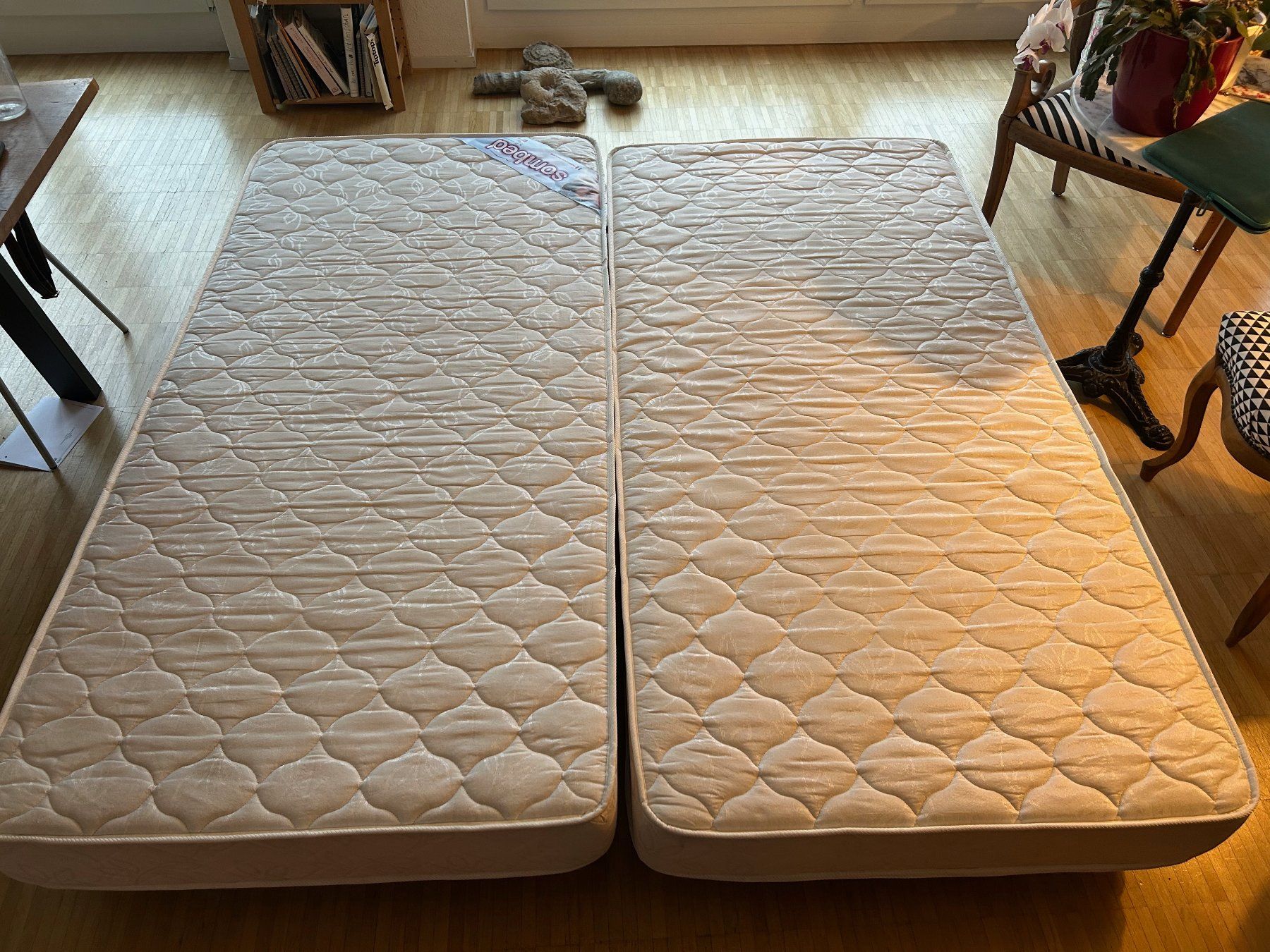 Letti: 2x Sommier à latte simple et 2x matelas – Usato da Fribourg venduto da Ursula37 5
