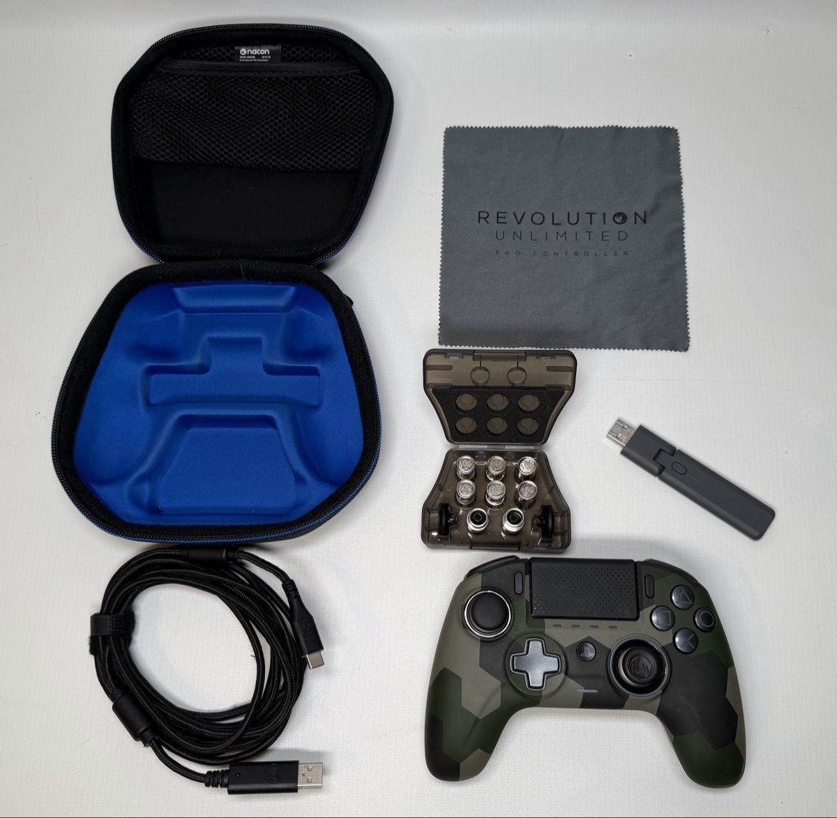 Controller: Nacon Revolution Unlimited Pro Controller PS4/PC Set – Usato da Rombach venduto da vir_2dsd 1