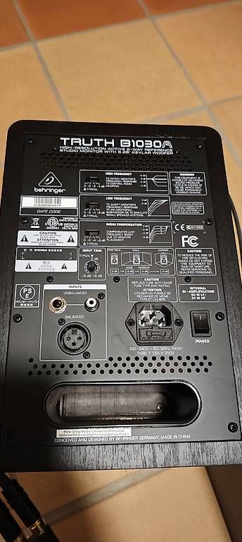 Casse acustiche: 2 Behringer Truth B1030A Studio Monitore, aktiv, Paar – Usato da Solothurn venduto da Uherbert 1